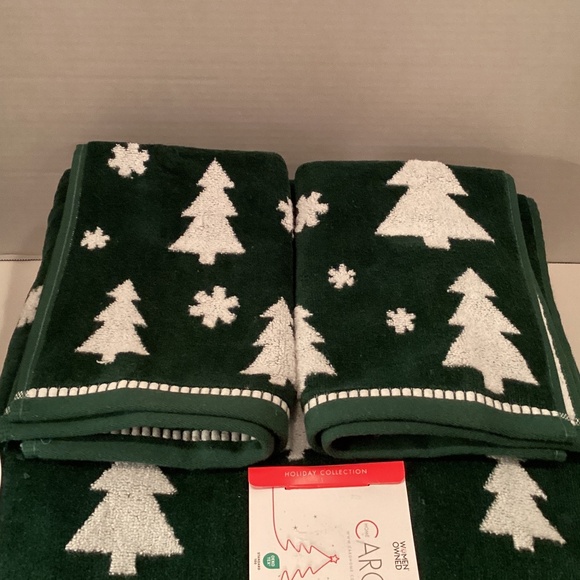 Caro Holiday Collection Tree Bath (2) and Hand (2) Towel Set - Picture 2 of 4
